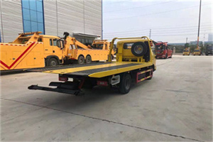 八里庄非事故拖车