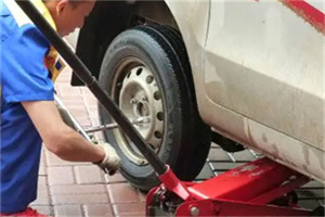 八里庄附近拖车24小时服务热线电话