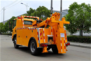 八里庄高速路拖车费