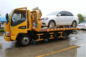 八里庄附近拖车救援24小时服务热线